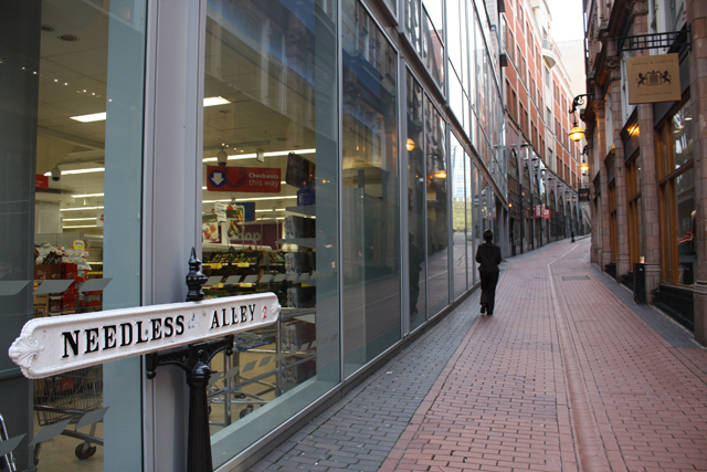 Needless_Alley_-_geograph.org.uk_-_1282956